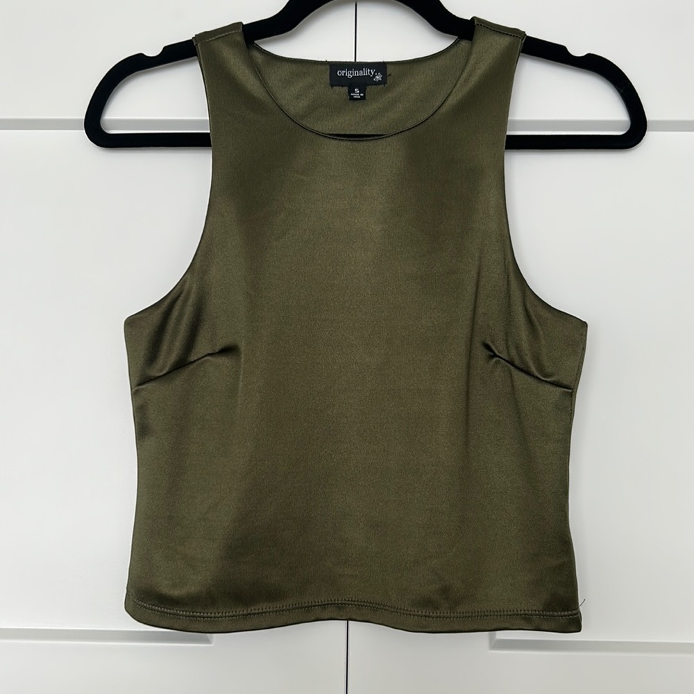 Dry Goods Forrest Green Silky Top